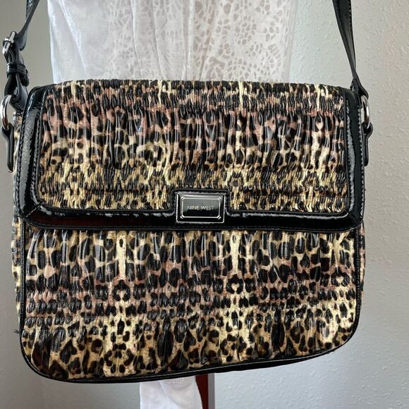 Nine West Leopard Print Crossbody Purse EUC - Picture 2 of 6